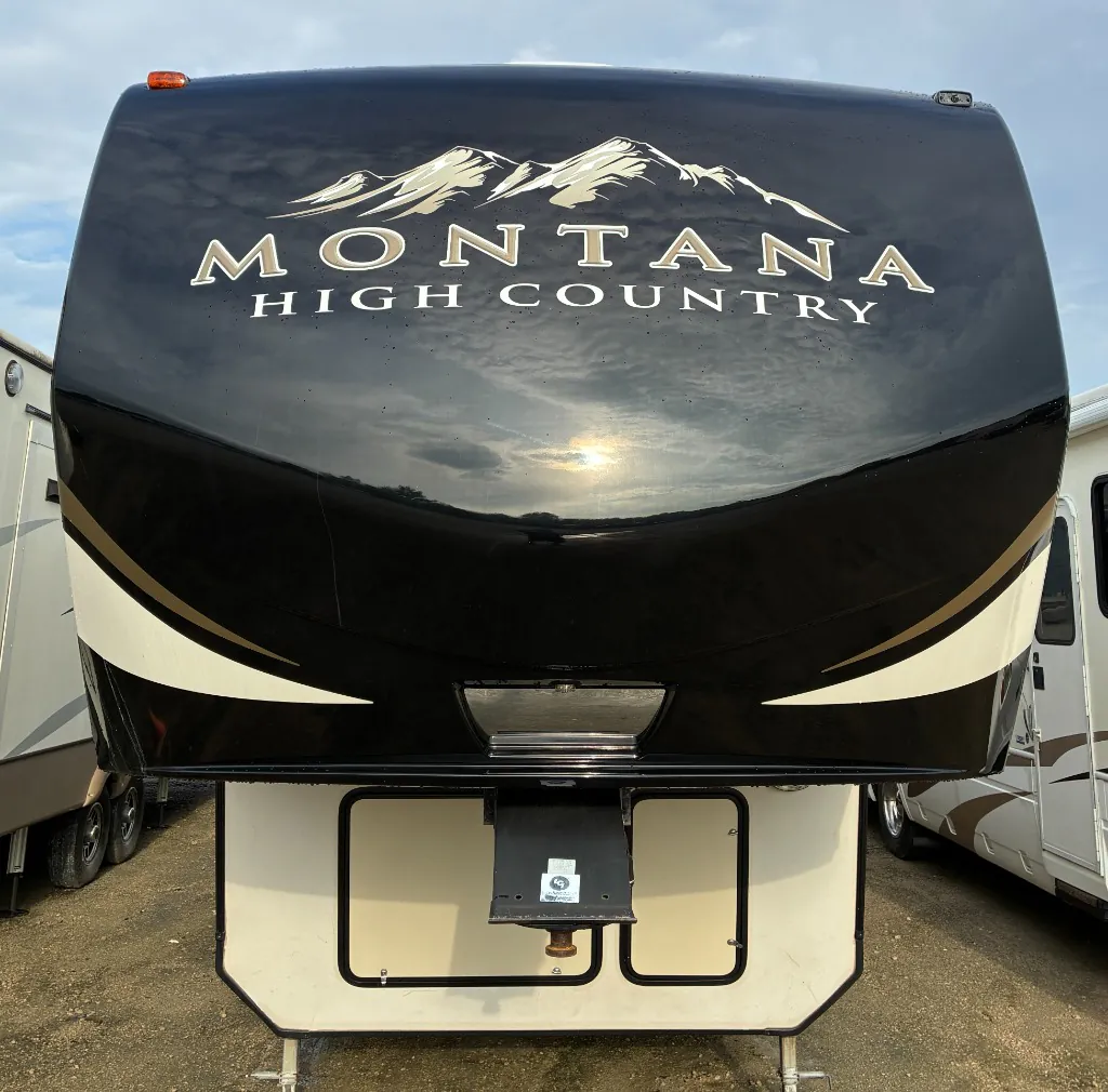 2017 Keystone Montana High Country 362RD - Photo 4