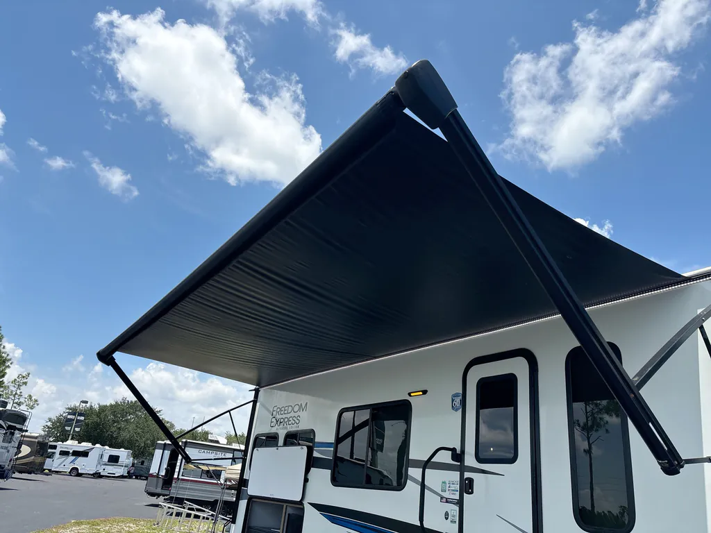 2024 Coachmen Freedom Express Ultra Lite 274RKS, Photos photo 31
