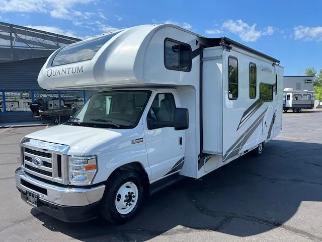 2025 Thor Motor Coach Quantum LC28 - Photo 2