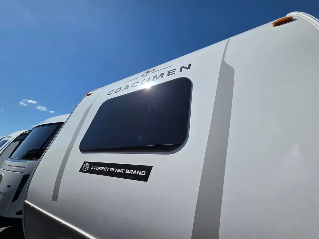 2026 Coachmen Freedom Express Select 30SE, Photos photo 8
