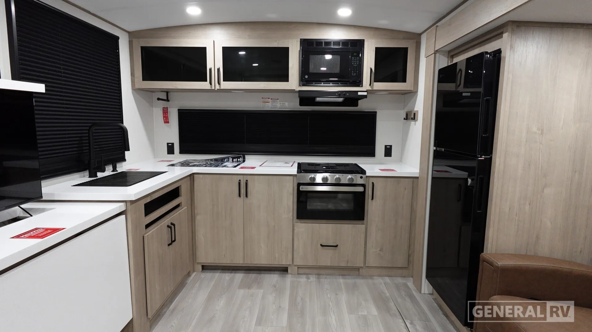 2026 Grand Design Imagine 2700BS - Photo 3