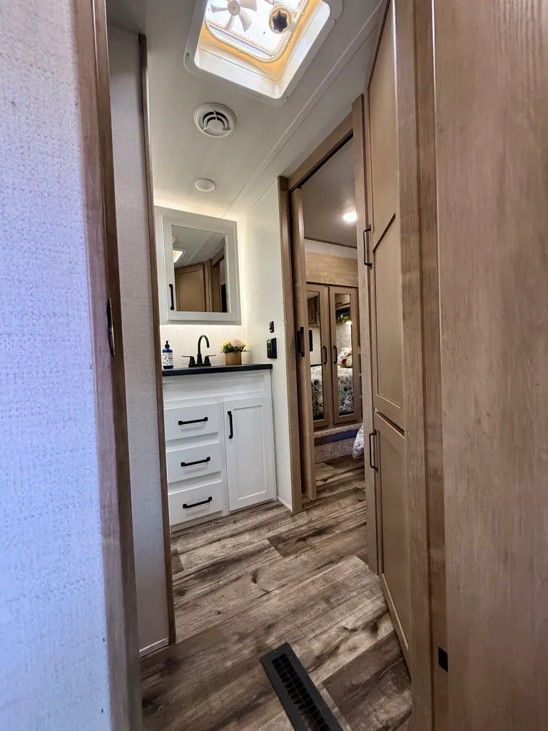 2022 Keystone Raptor 423, Photos photo 70