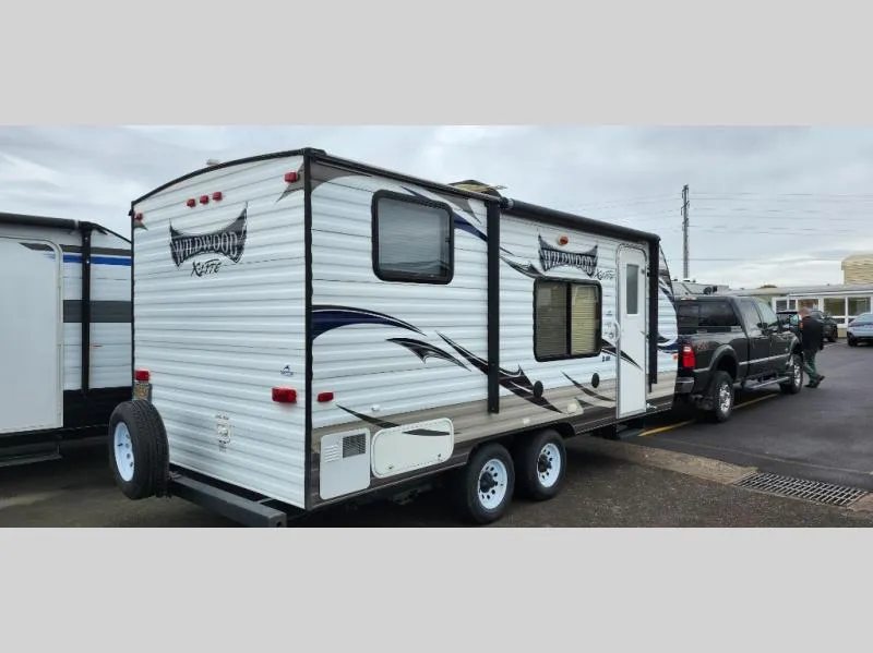 2015 Forest River RV Wildwood X-Lite 181BHXL - Photo 3