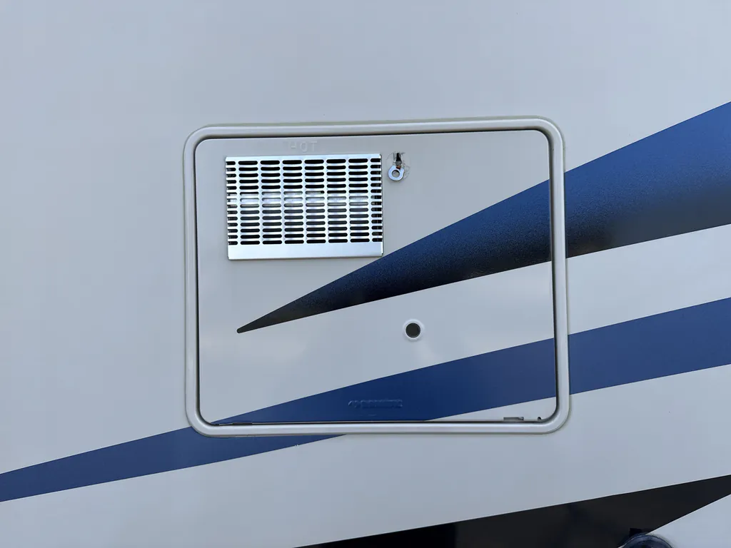 2021 Thor Motor Coach Freedom Traveler A32, Photos photo 20