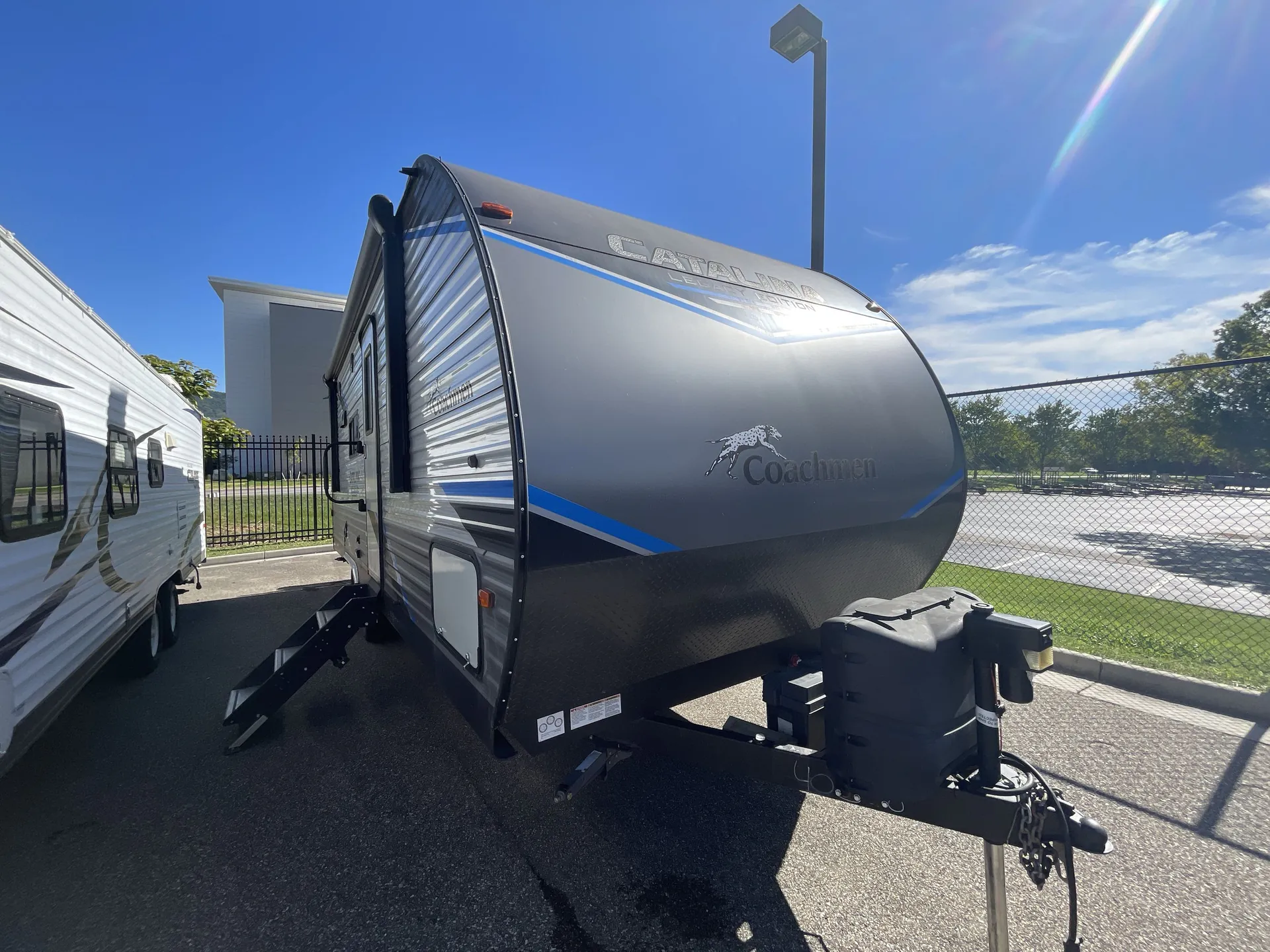 2022 Coachmen Catalina Legacy Edition 243RBS