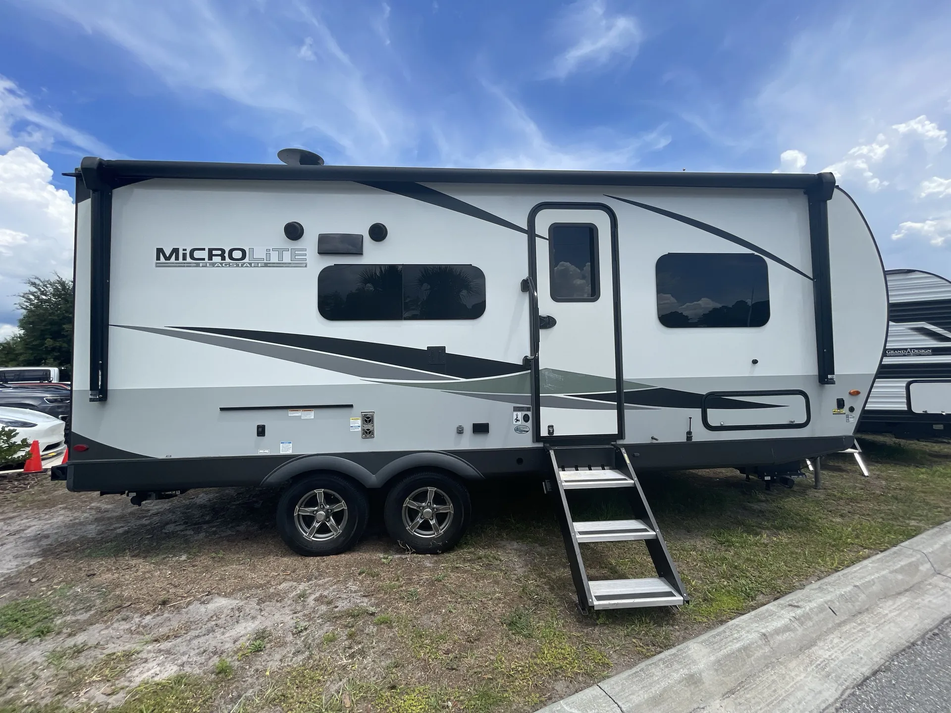 2023 Forest River Flagstaff Micro Lite 22TBS - Photo 2