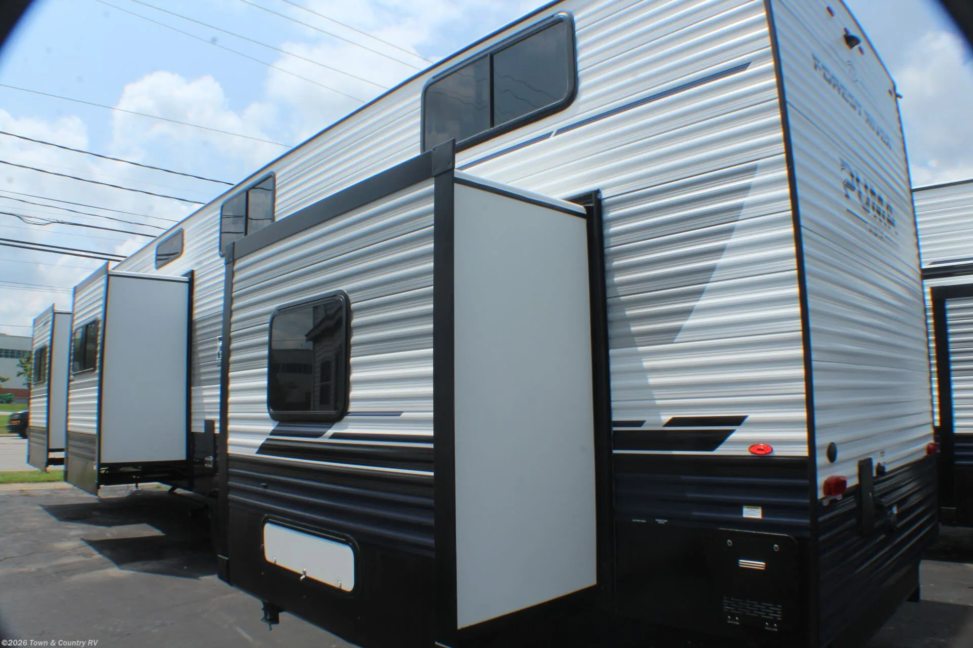 2027 Palomino Puma 403LFT - Photo 3