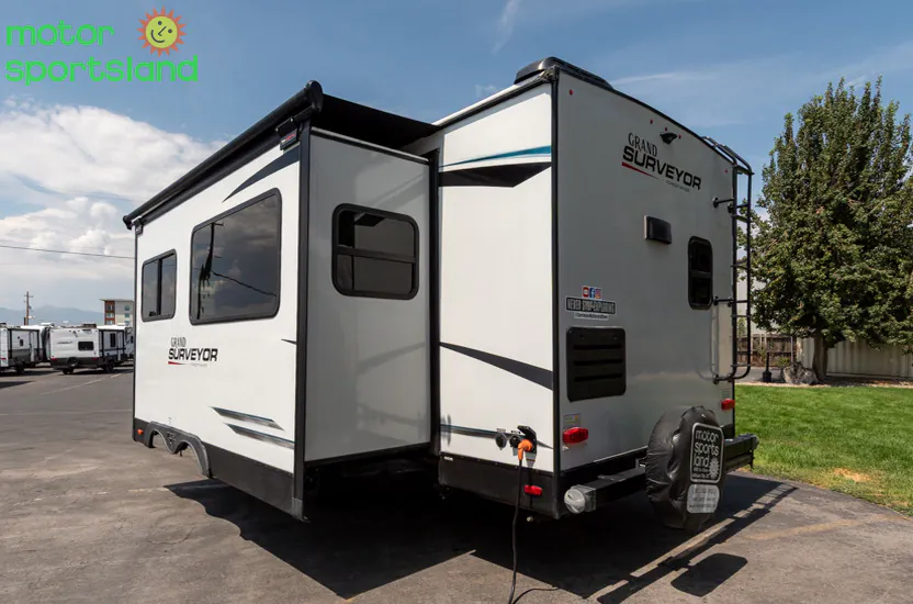 2023 Forest River Grand Surveyor 263RKSS — Photo 5