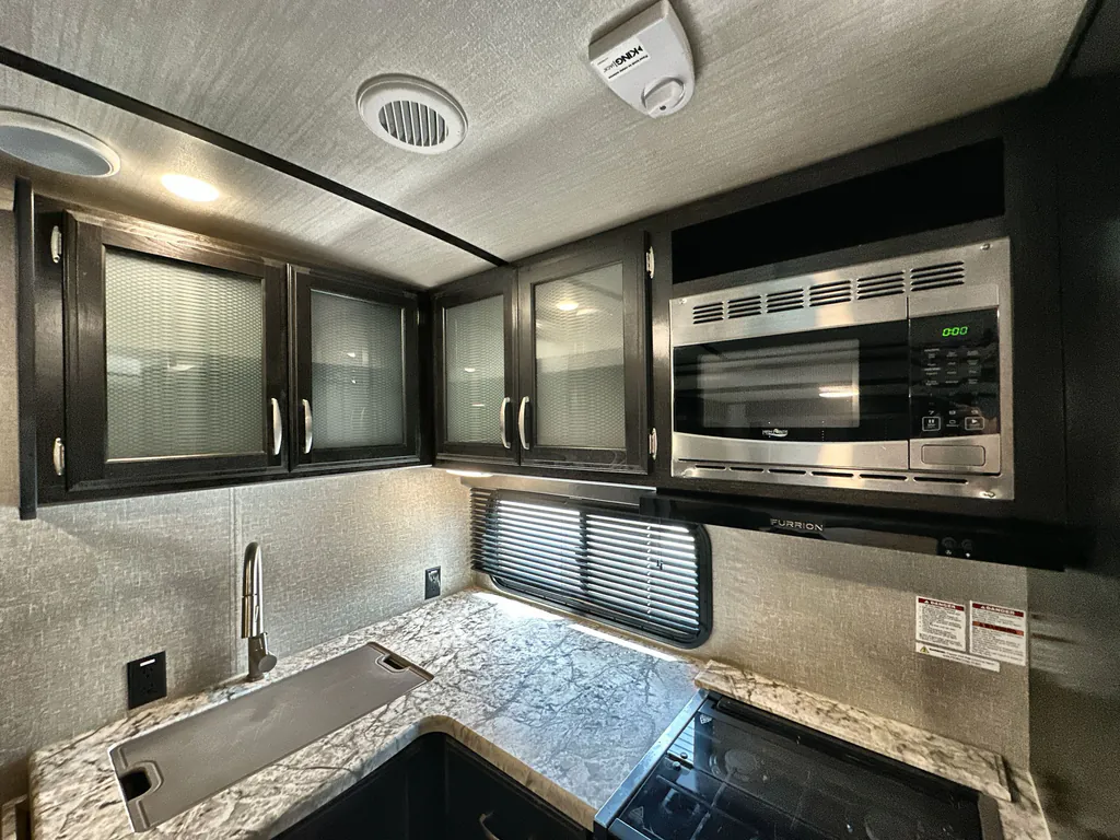 2019 Grand Design Imagine 2800BH, Photos photo 12