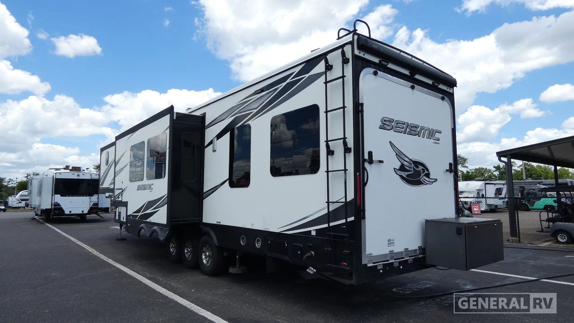 2021 Jayco Seismic 4113 - Photo 4
