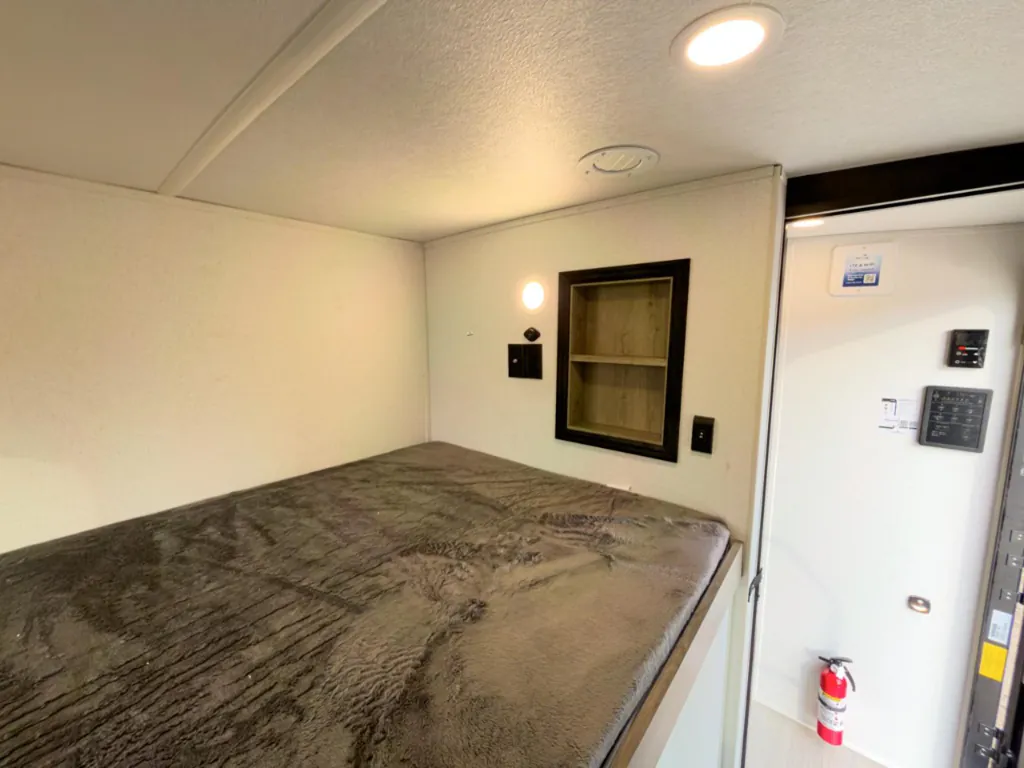 2026 Forest River Solaire 3150TBSS, Photos photo 17