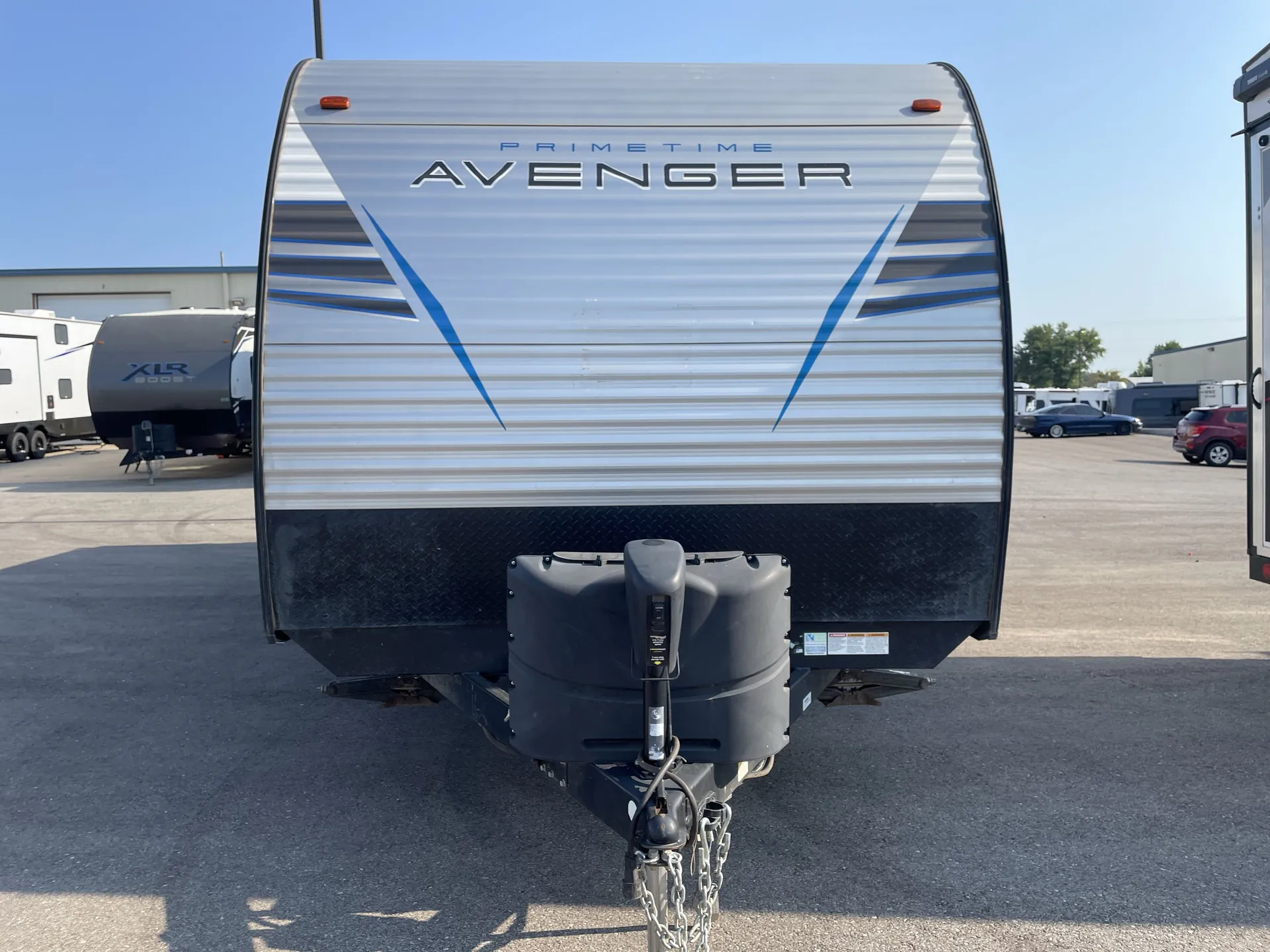 2021 Prime Time Avenger 24RLS — front