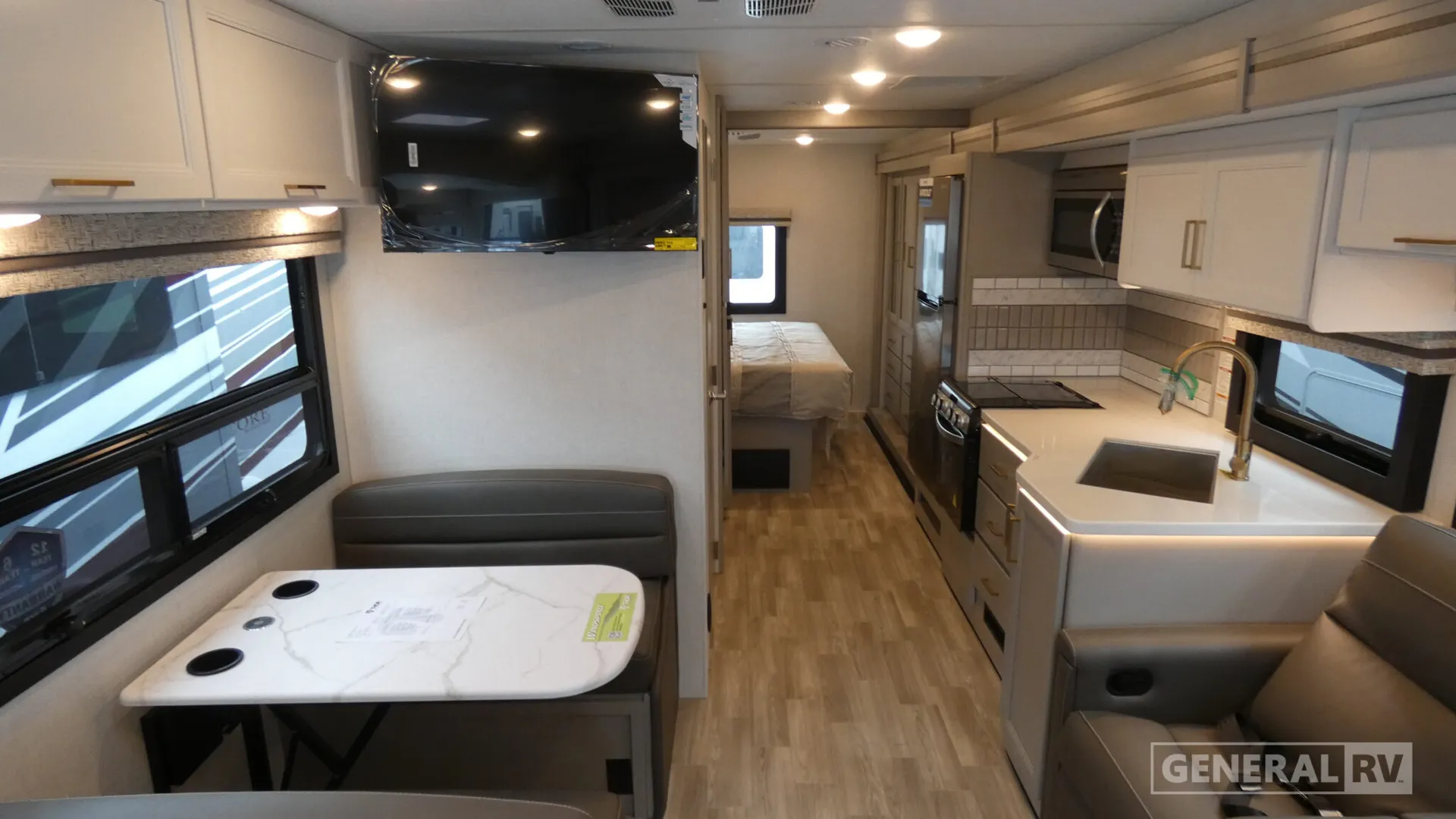 2026 Thor Motor Coach Windsport 29L - Photo 3