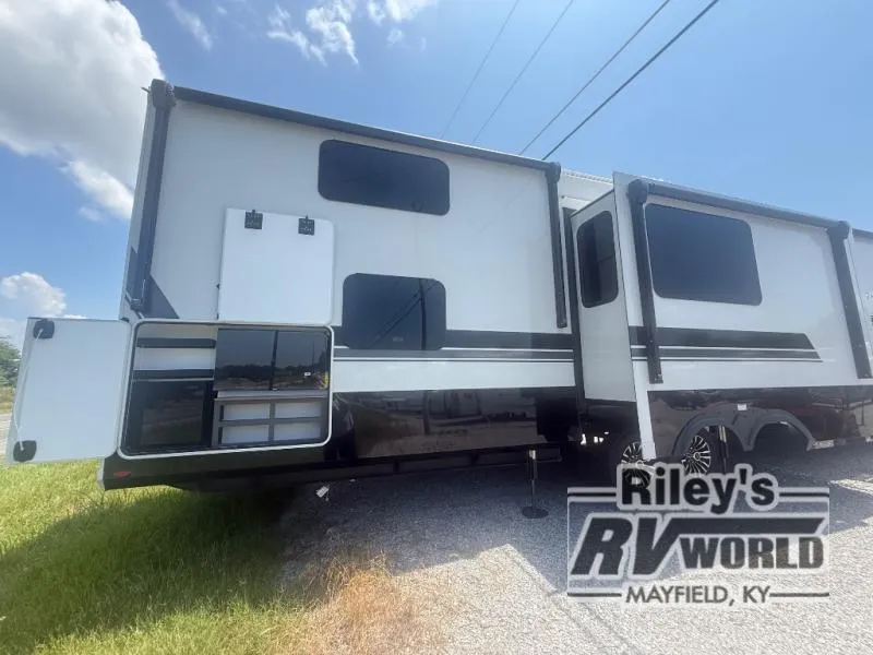 2027 Keystone RV Montana High Country 391TB - Photo 2