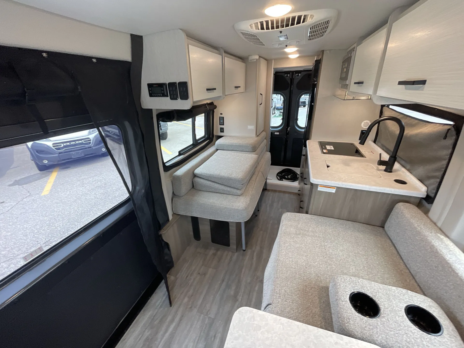 2024 Thor Motor Coach Dazzle 2HB — living area main