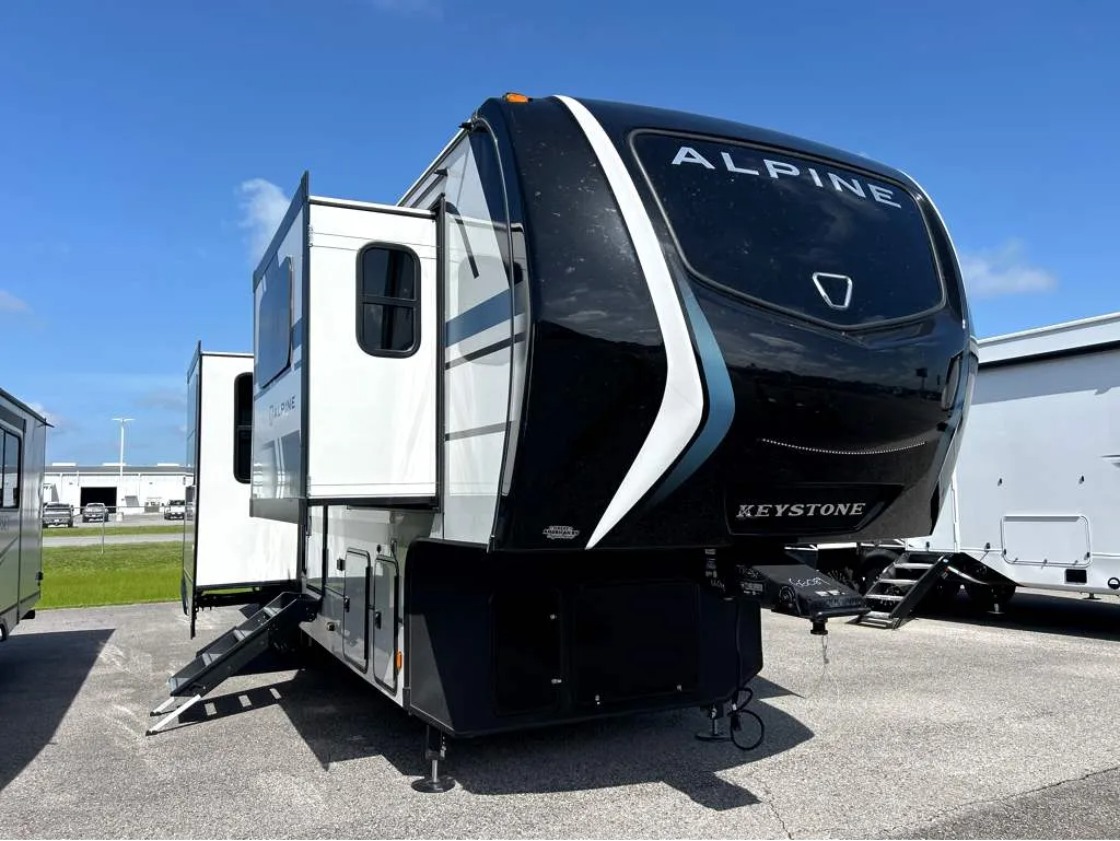2026 Keystone Alpine 3710FL - Photo 2