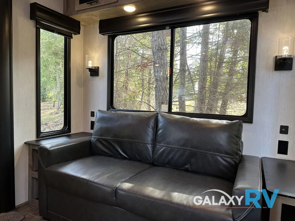 2022 Forest River Cherokee Arctic Wolf 3550 SUITE, Photos photo 17