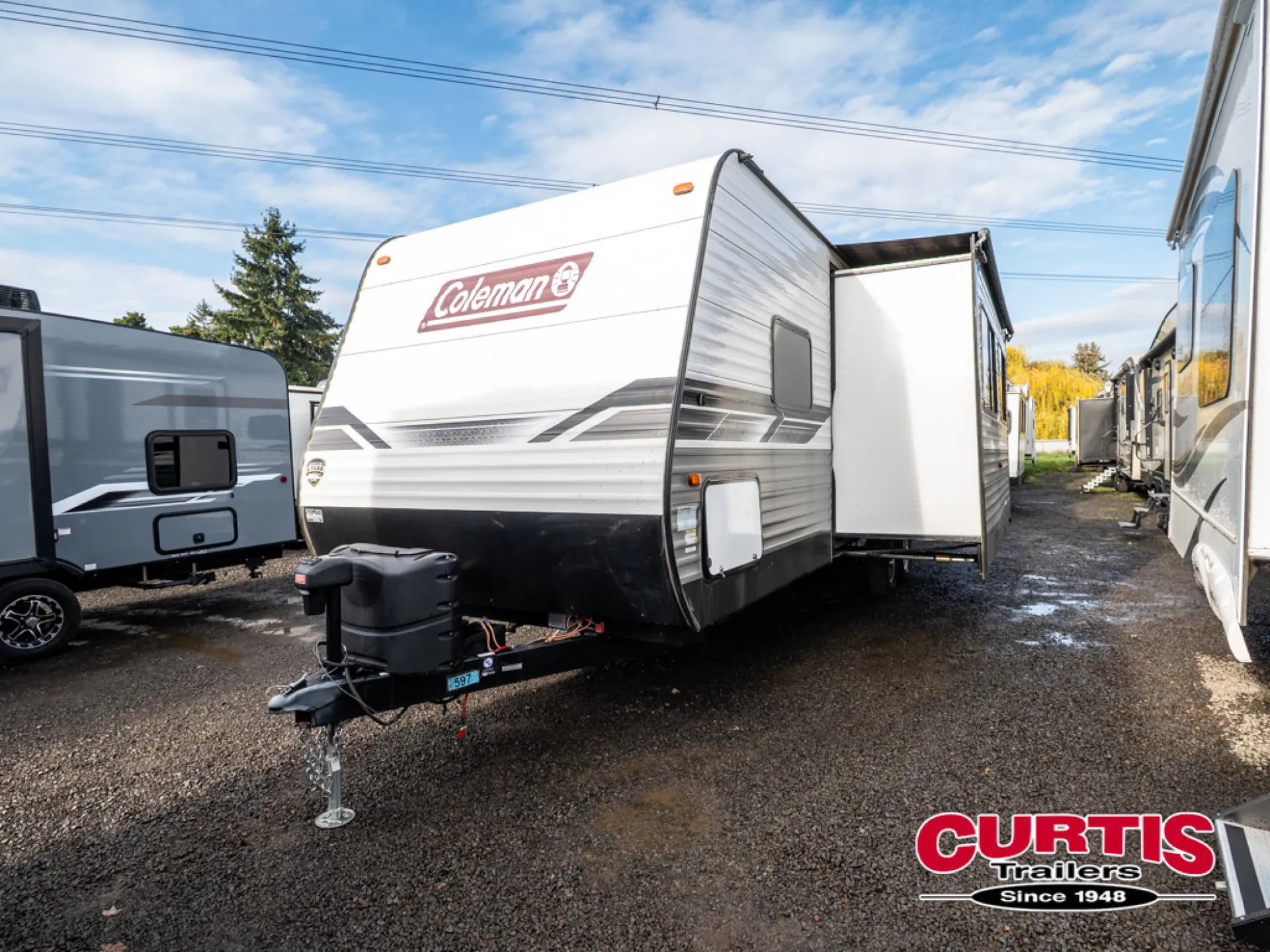 2023 Dutchmen Coleman Lantern 295QBWE - Photo 2