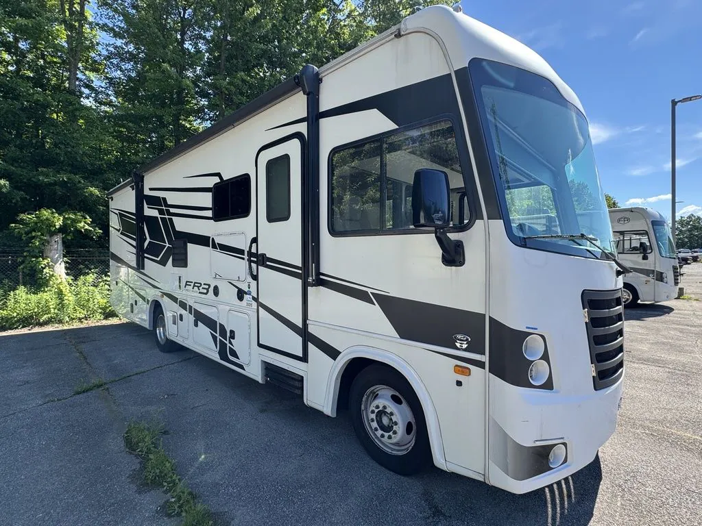 2021 Forest River Sunseeker 2850S LE - Photo 4