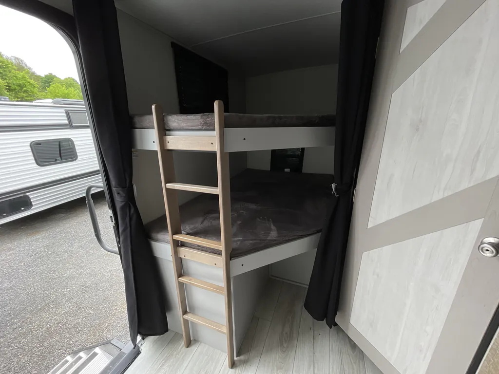 2024 Heartland North Trail Ultra-Lite NT 29BHP, Photos photo 6