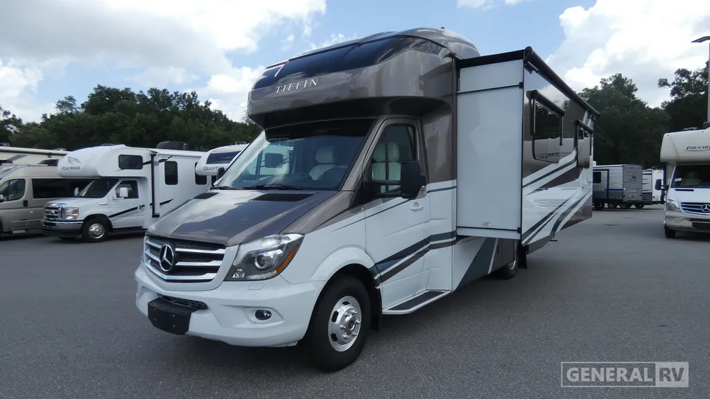2019 Tiffin Wayfarer 24 FW, Photos photo 5