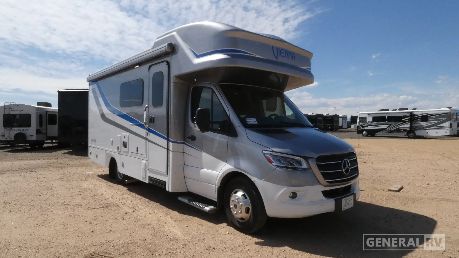2022 Renegade Vienna 25RMC - Photo 2