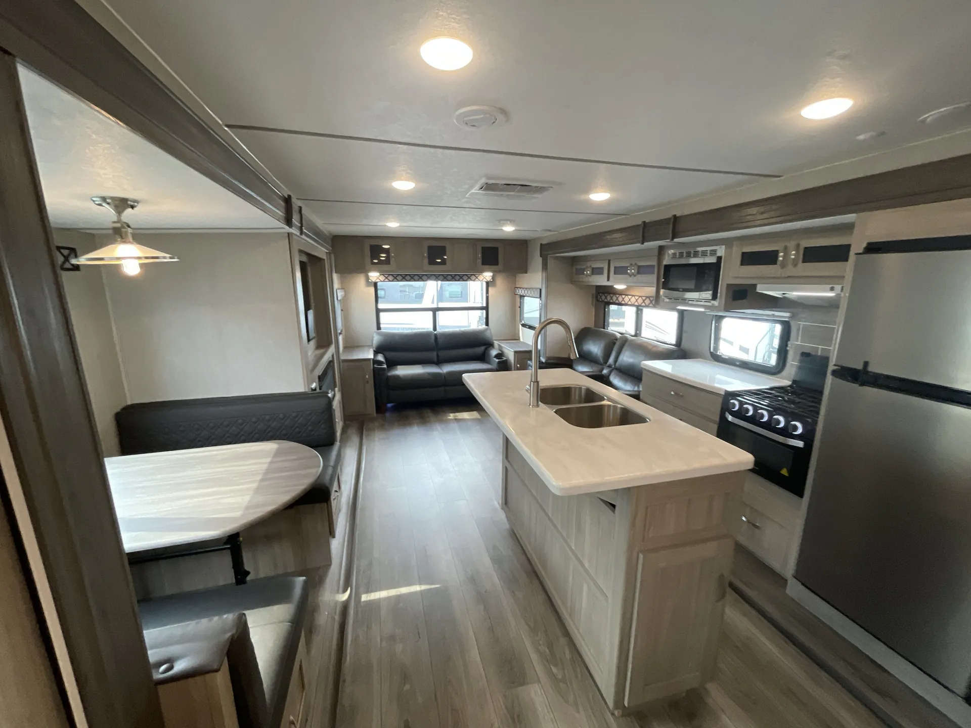 2021 Coachmen Freedom Express Liberty Edition 324RLDSLE — living area main