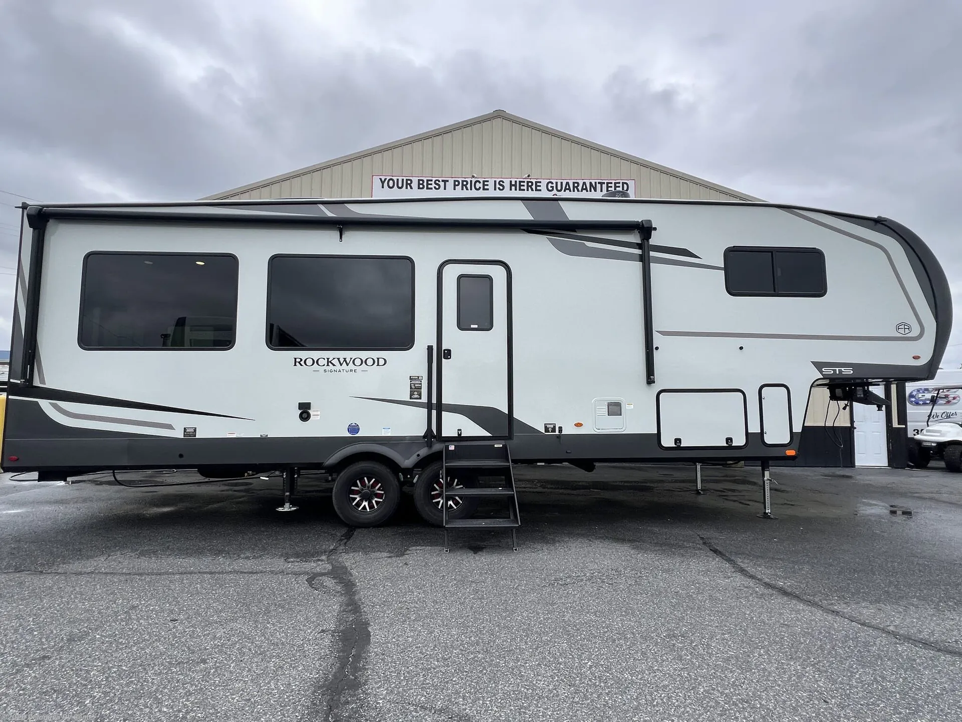 2027 Forest River Rockwood Signature 332SRL