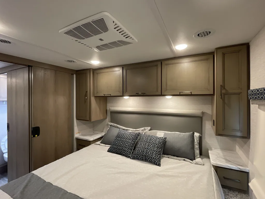 2026 Thor Motor Coach Freedom Traveler A29, Photos photo 15