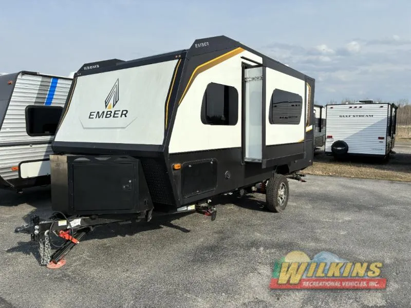 2022 Ember RV Overland Series 171FB - Photo 4