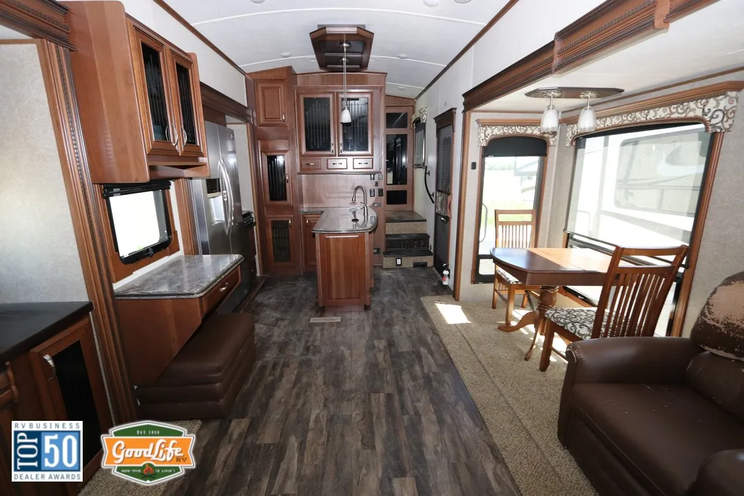 2017 Jayco Pinnacle 36RSQS - Photo 4