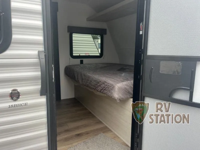 2026 Forest River Puma Camping Edition 18BHCE - Photo 4