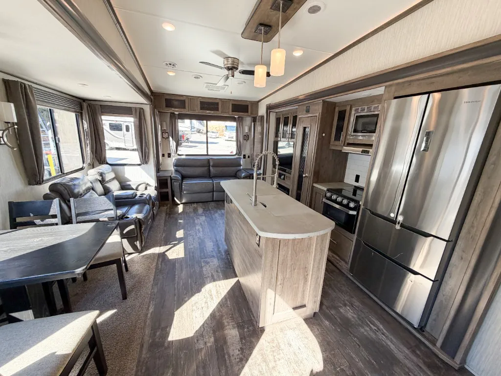 2019 Forest River Sabre 32DPT, Photos photo 8