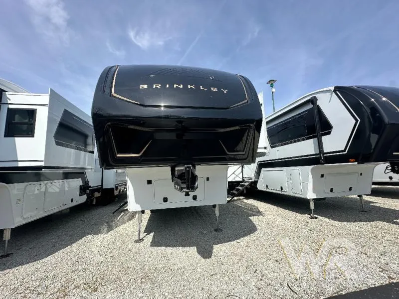 2026 Brinkley Model Z 3515 - Photo 3