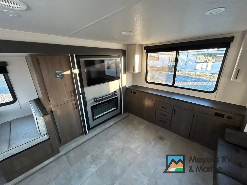2027 Forest River Tracer 286RL, Photos photo 7