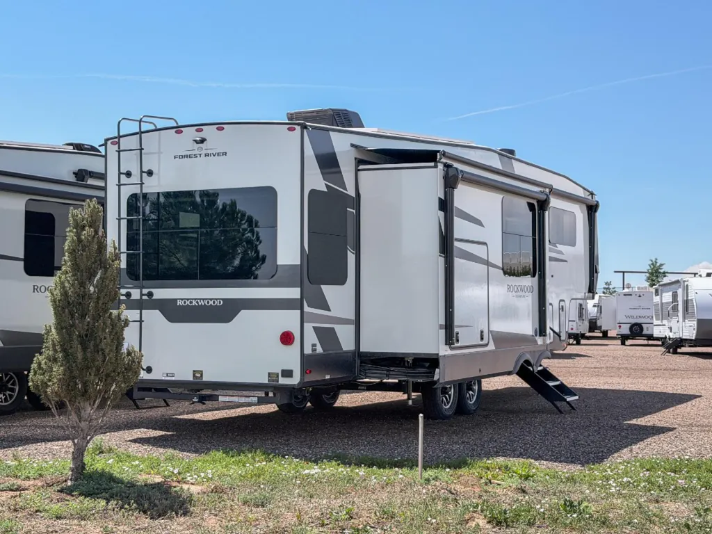 2026 Forest River Rockwood Signature R372RL, Photos photo 38