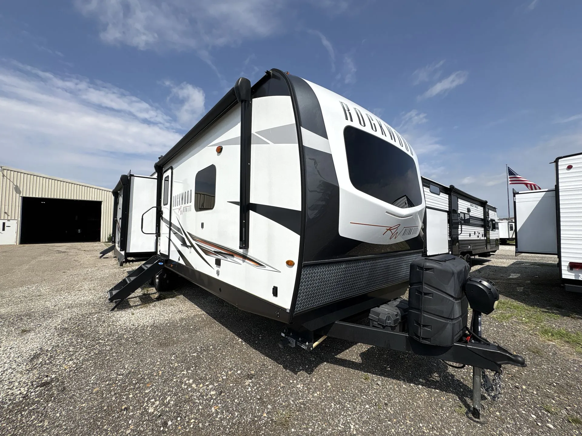 2022 Forest River Rockwood Ultra Lite 2720IK - Photo 2