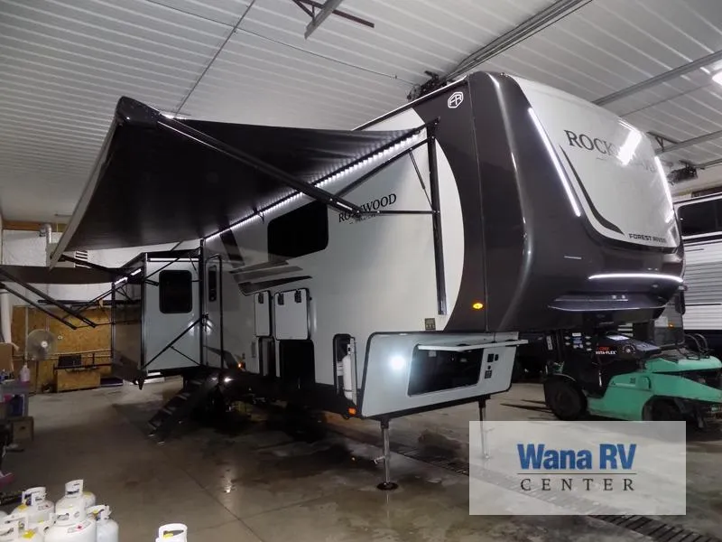 2026 Forest River Rockwood Signature 401SFB - Photo 2