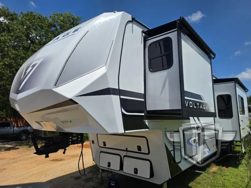 2026 Dutchmen RV Voltage V-Series New    4250 - Photo 3