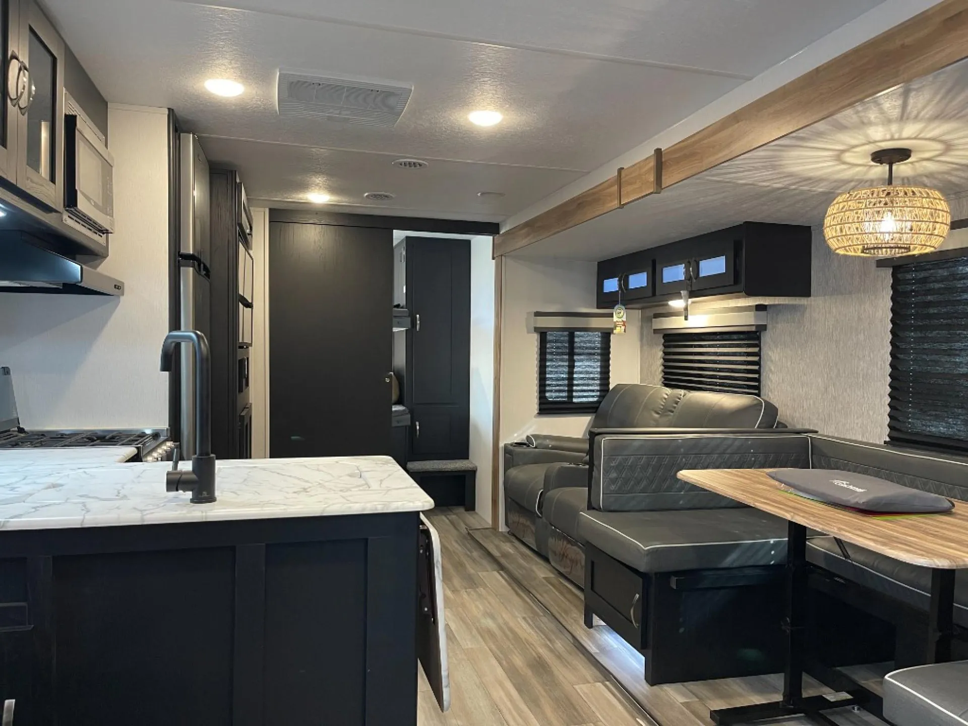 2023 Coachmen Freedom Express Ultra Lite 294BHDS - Photo 3