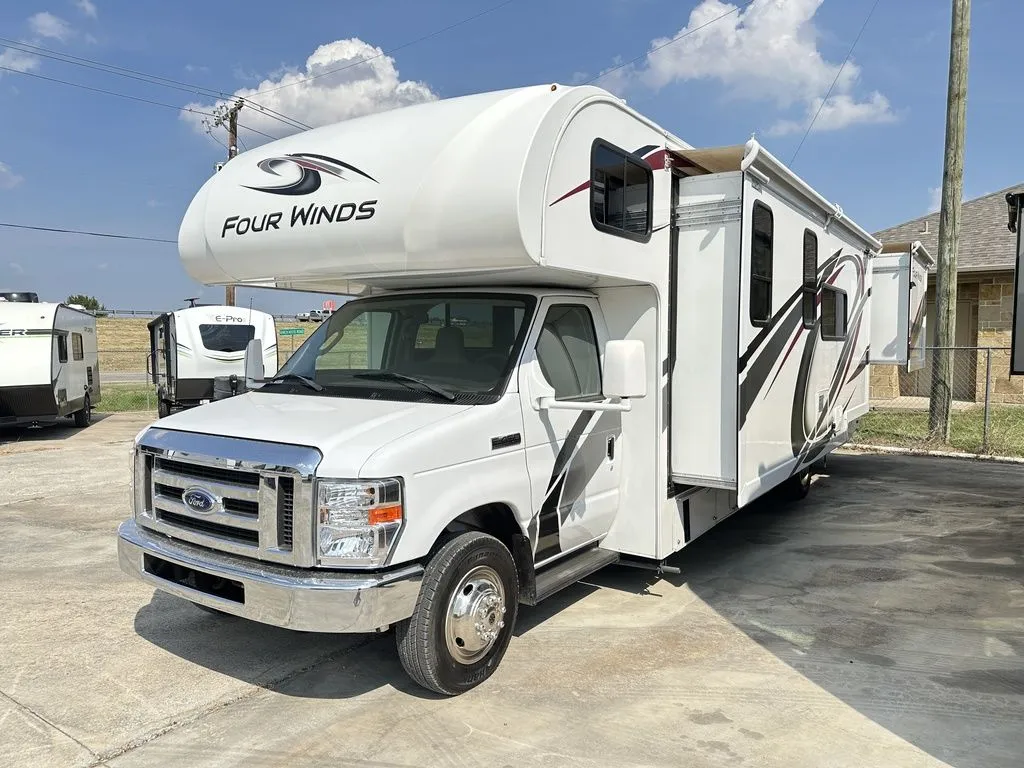 2021 Thor Motor Coach Four Winds 31BV - Photo 2