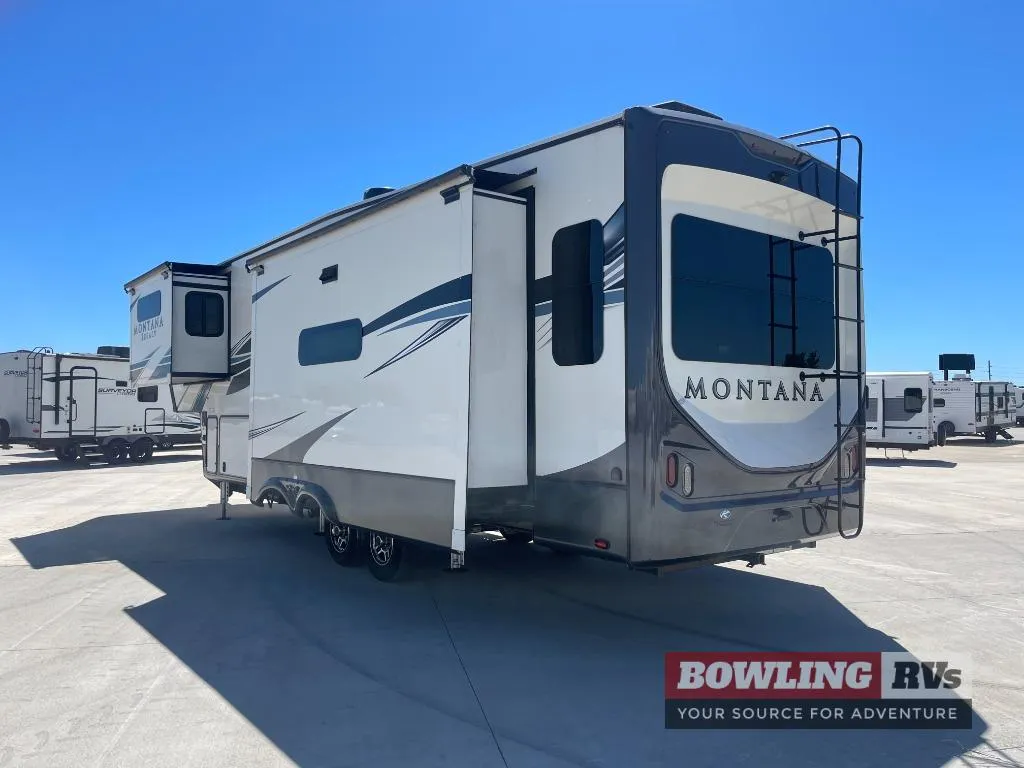 2021 Keystone Montana 3121RL - Photo 3