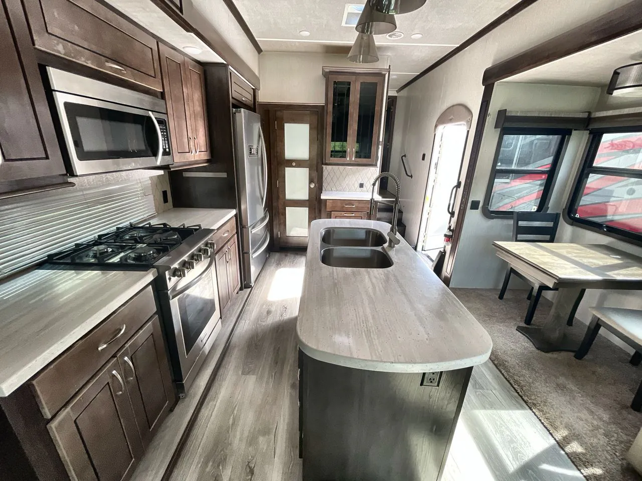 2020 Forest River Cedar Creek Hathaway Edition 34IK — Photo 7