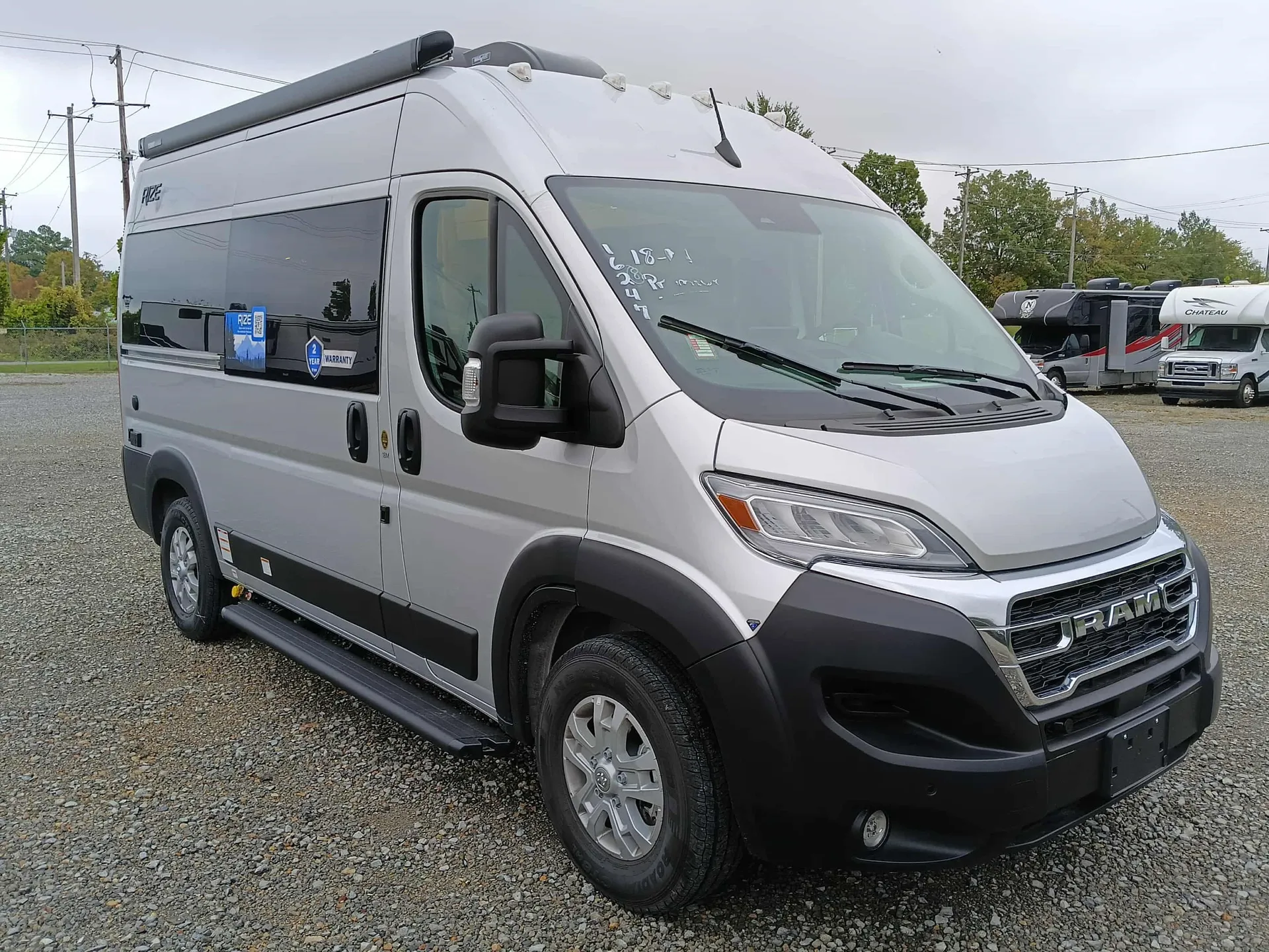 2026 Thor Motor Coach Rize 18M - Photo 2