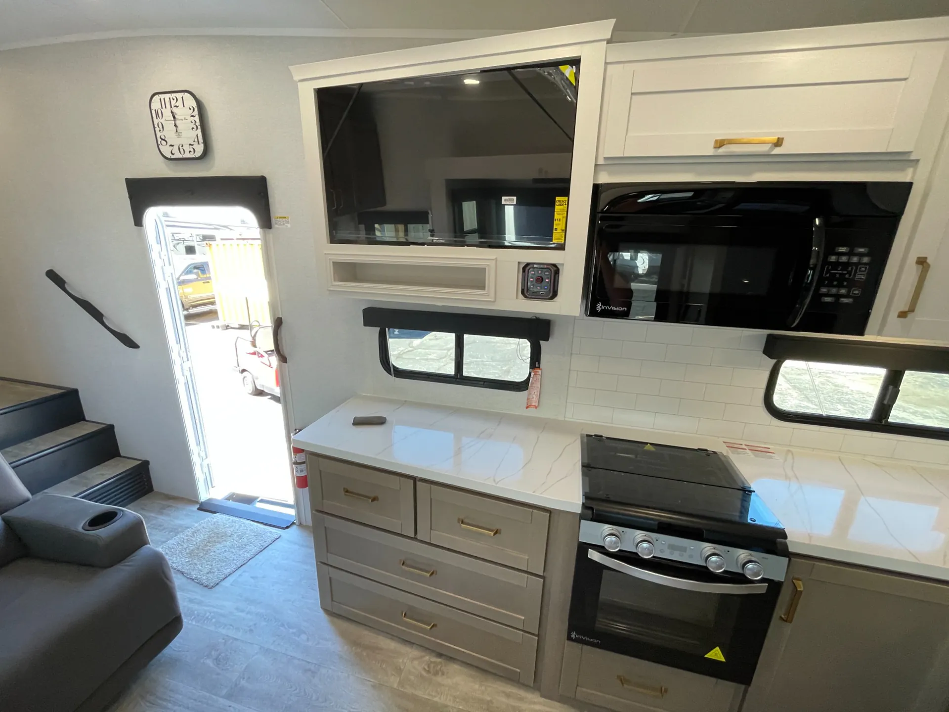 2027 Jayco Eagle 29DDB - Photo 2