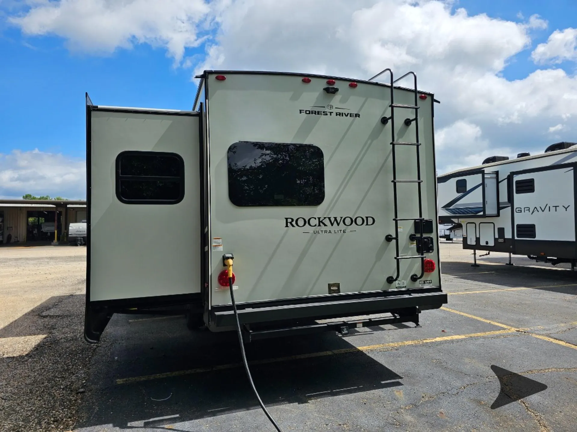 2027 Forest River Rockwood Ultra Lite 2608BS — Photo 7