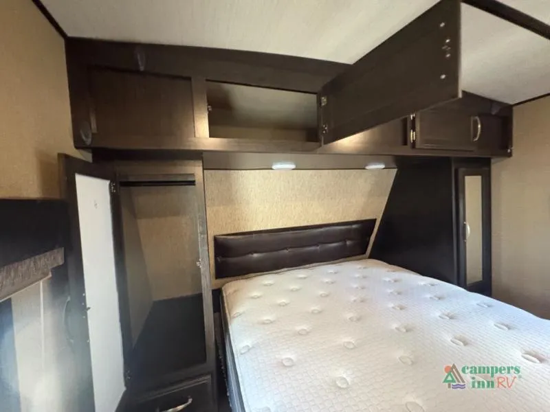 2018 Grand Design Imagine 2150RB - Photo 3