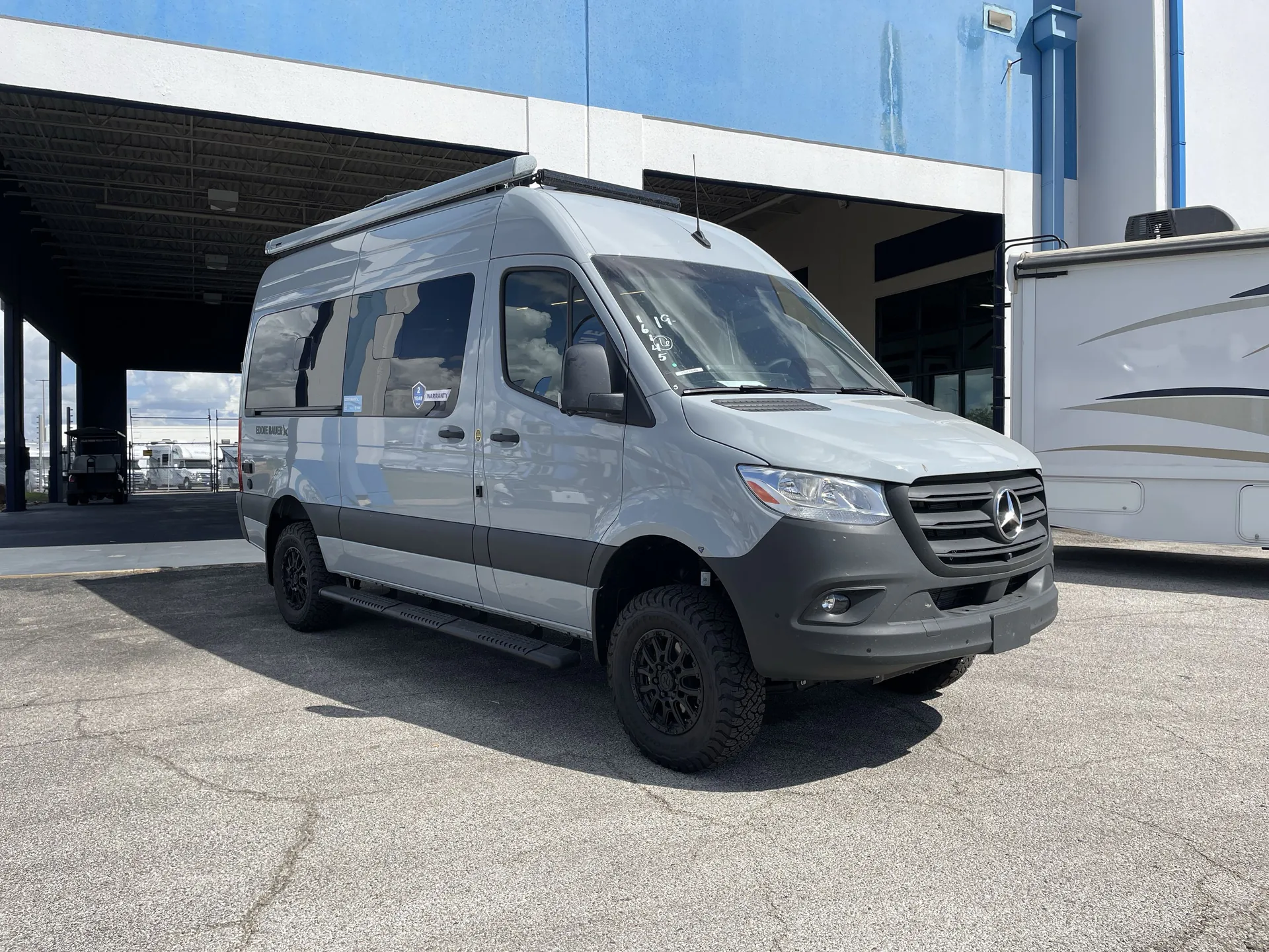 2026 Thor Motor Coach Eddie Bauer 19EU - Photo 2