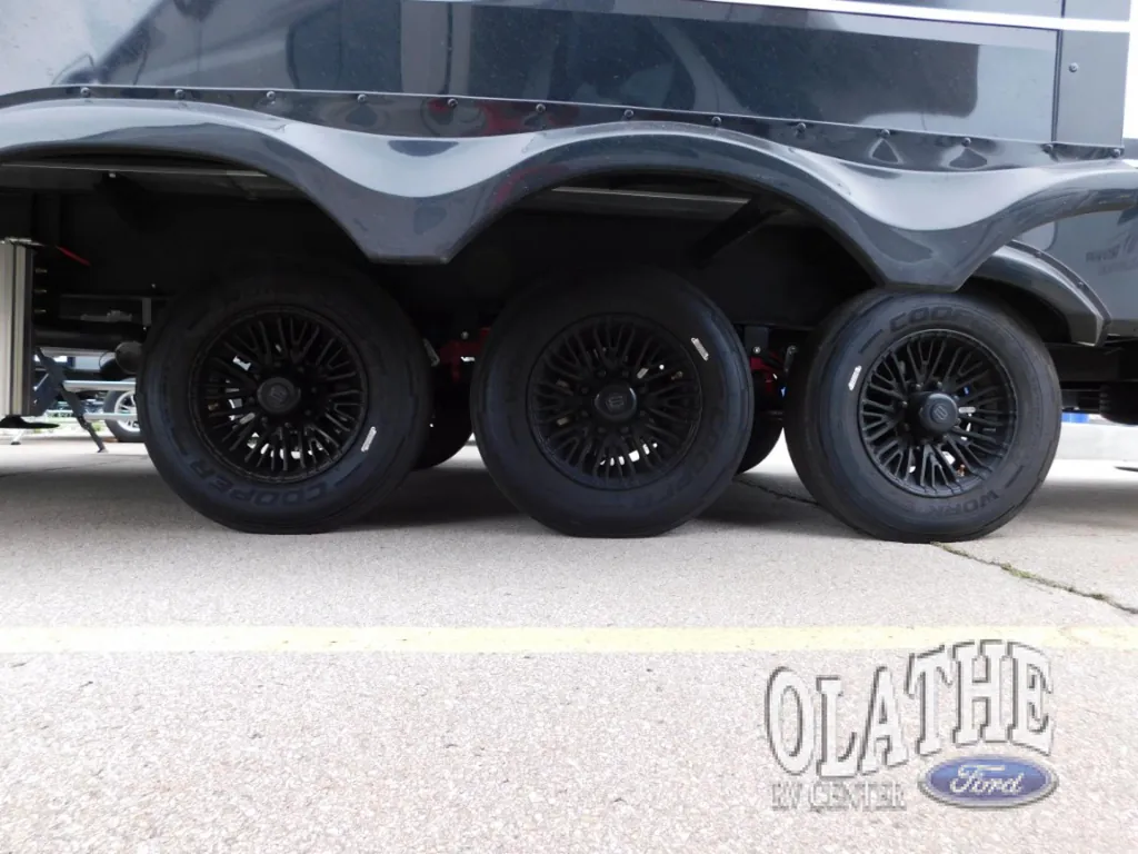 2026 Brinkley Model G 4100, Photos photo 8