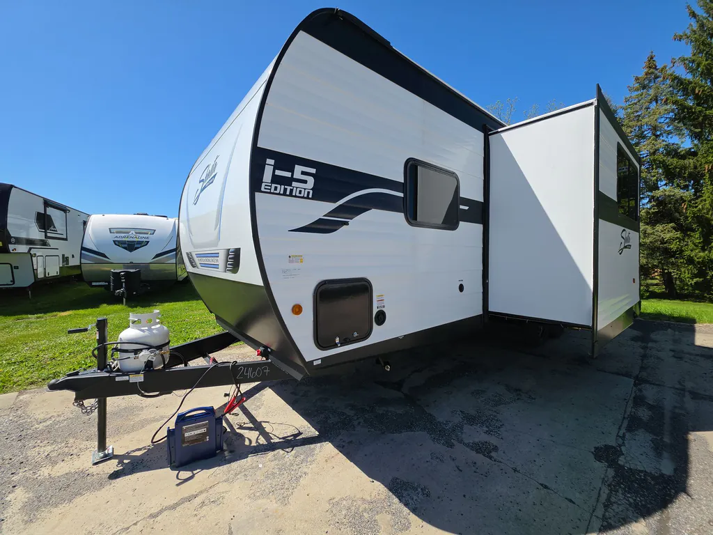 2026 Shasta RVs i-5 Edition 526RBS, Photos photo 2